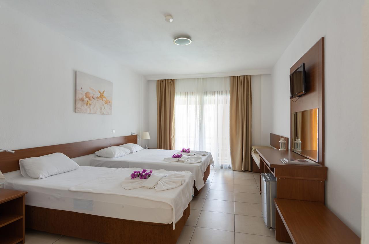 Selvi Beach Hotel Golturkbuku Kültér fotó